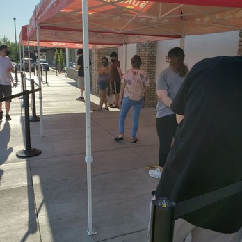 In-N-Out Burger - Be prepared to wait in possible sun! Summer 2020 - Burgers Near Me - Keizer, Oregon