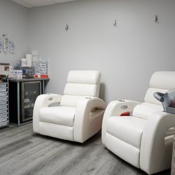 IV JOINT - IV Room