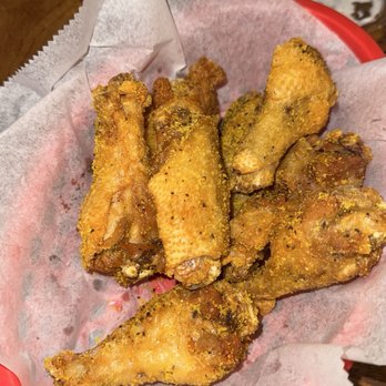Paisano's Pizza Grill - 10 Wings - Pizza Near Me - Charleston, South Carolina