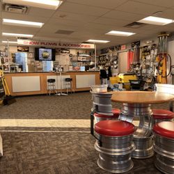 Tony Rotella's Body Shop - Large, clean, warm, carpeted show room and comfortable waiting area, served by people who will take care of you.