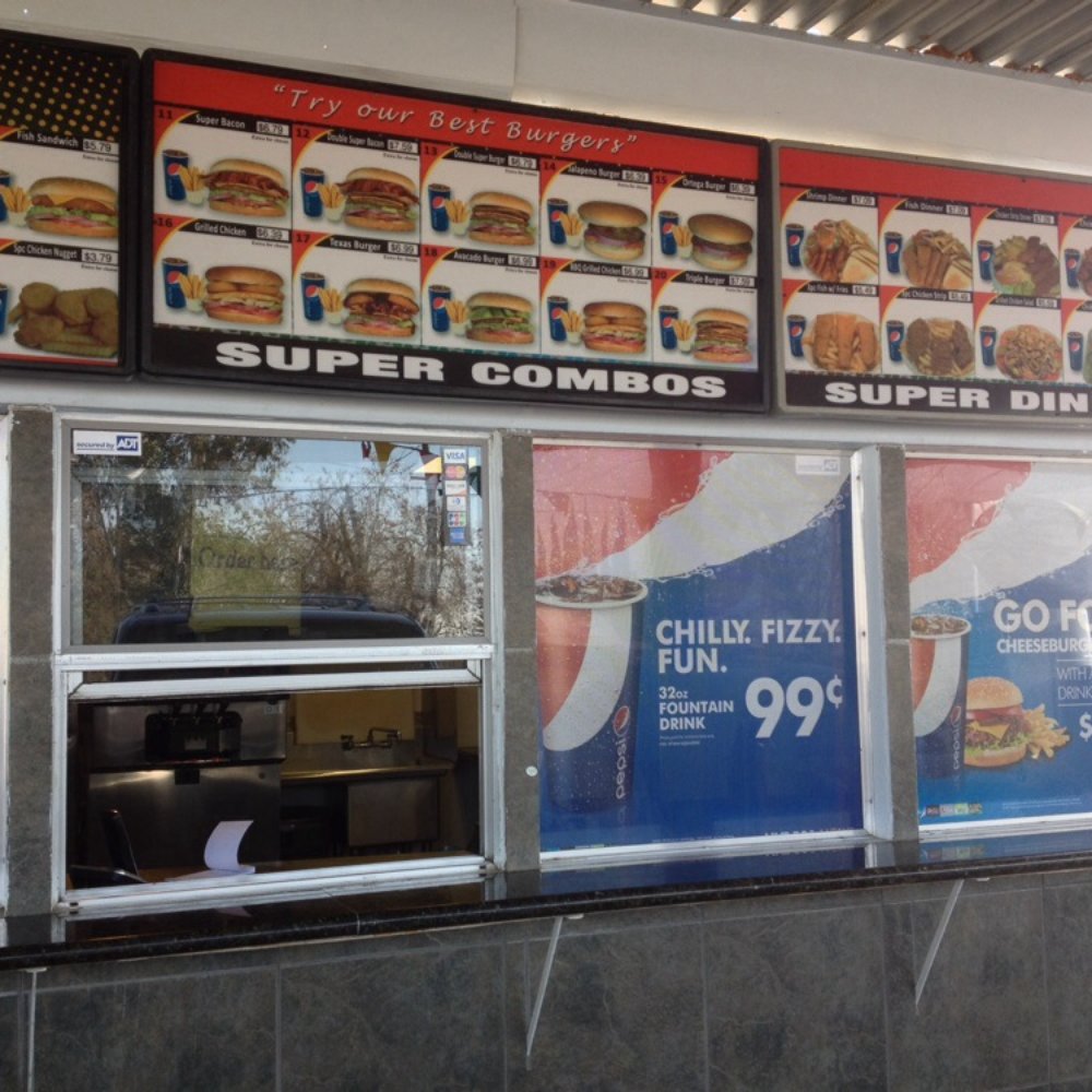 Super Drive-In - Right front view - Burgers Near Me - Selma, California Super Drive-In - Right front view - Burgers Near Me - Selma, California
