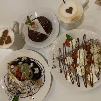 Cafe Bench - Cafes Near Me - Flushing, New York