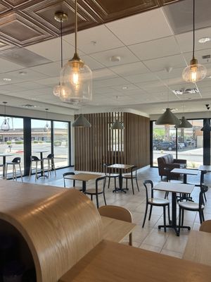 The Coffee Bean & Tea Leaf by null