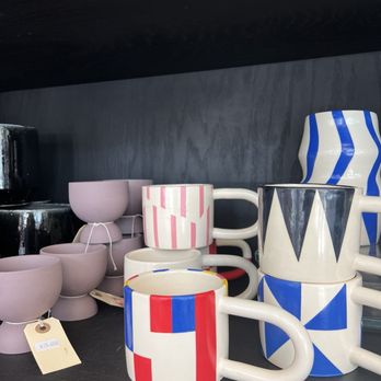 Pollen Coffee & Flowers - Flowers & Gifts Near Me - Asheville, North Carolina