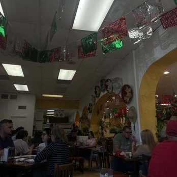 Mi Rinconcito Mexicano - Inside - Tacos Near Me - Miami, Florida Mi Rinconcito Mexicano - Inside - Tacos Near Me - Miami, Florida