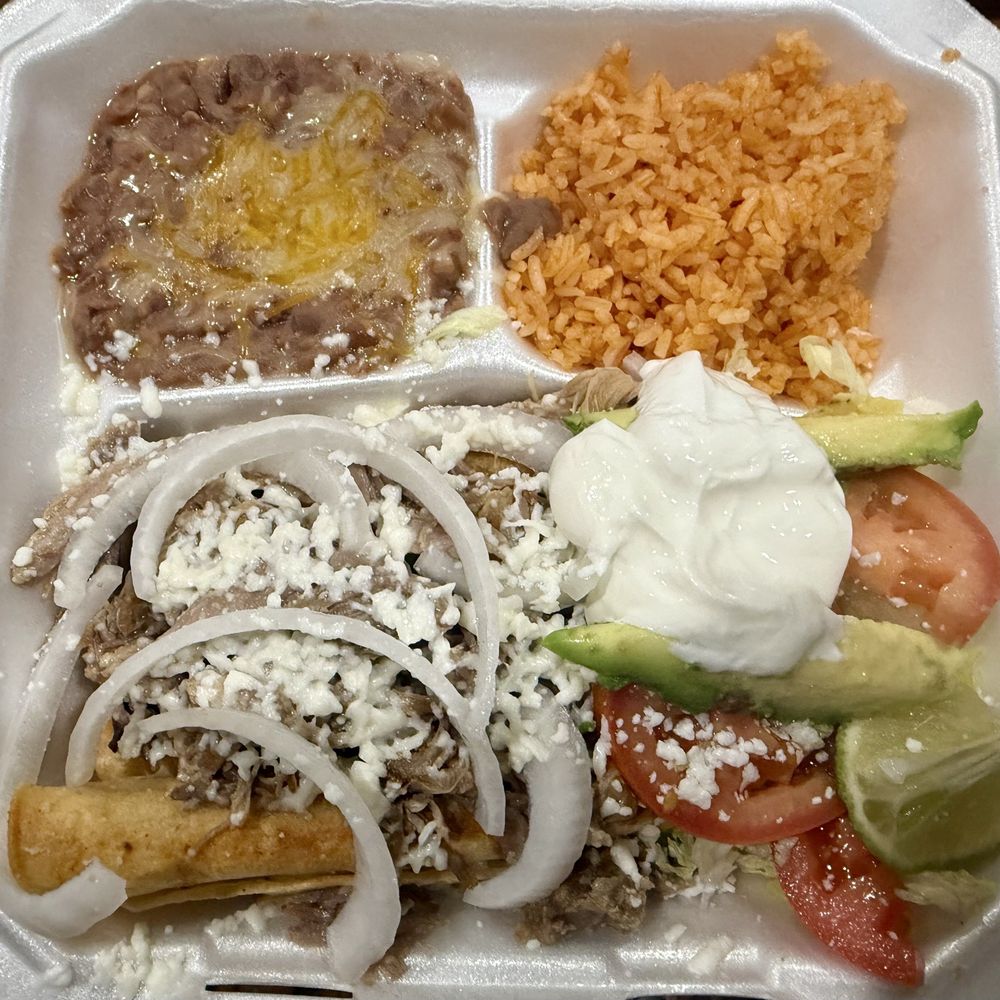 Glorias Kitchen - Flautas with rice& beans, avocado, tomatoes, sour cream & onions. - Mexican Near Me - Tyler, Texas Glorias Kitchen - Flautas with rice& beans, avocado, tomatoes, sour cream & onions. - Mexican Near Me - Tyler, Texas