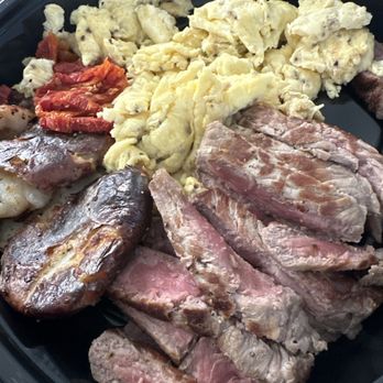 Public House - Bland steak and eggs - Cocktail Bars Near Me - Ferndale, Michigan