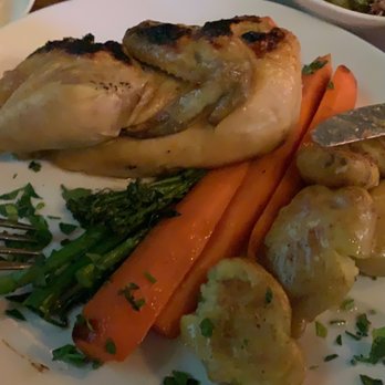 Enzo’s Bistro & Bar - Chicken - Italian Near Me - Issaquah, Washington Enzo’s Bistro & Bar - Chicken - Italian Near Me - Issaquah, Washington