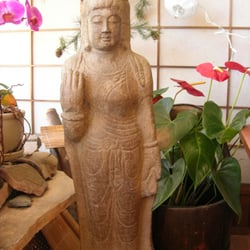 Matsu Gallery - Stone kwan yin