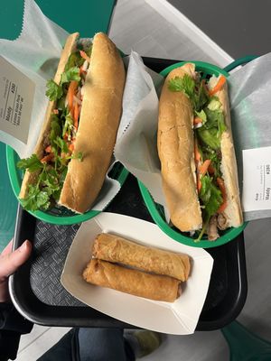 Banh Mi Huong Que by null