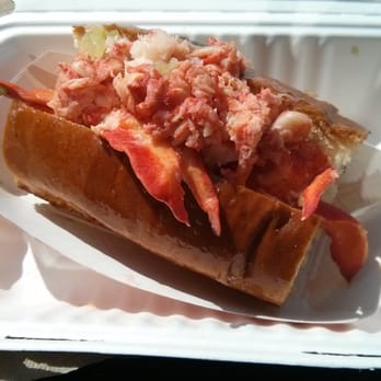 Sam's Chowder Mobile - Shortie lobster roll $12 - Seafood Near Me - San Francisco, California Sam's Chowder Mobile - Shortie lobster roll $12 - Seafood Near Me - San Francisco, California