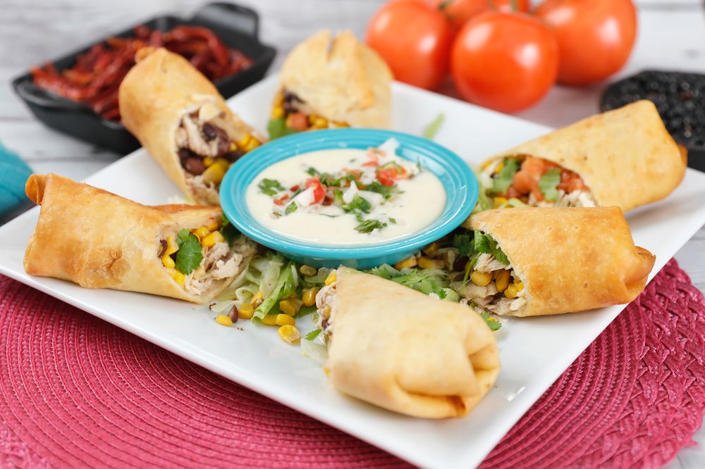 Los Dos Gallos Mexican Restaurant Logo