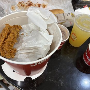Jollibee - Fast Food Near Me - East Rutherford, New Jersey