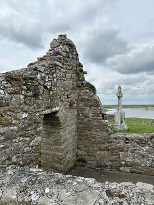 Clonmacnoise by null