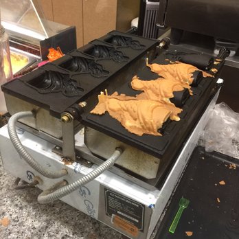 Mochi - Taiyaki maker - Ice Cream & Frozen Yogurt Near Me - Irvine, California Mochi - Taiyaki maker - Ice Cream & Frozen Yogurt Near Me - Irvine, California
