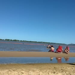 Caracolas Beach Bar - La playa, a metros de Caracolas.