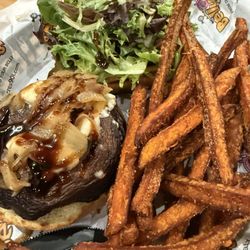 Magic mushroom "burger"