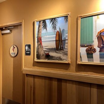 Islands Restaurant - Bathrooms - Burgers Near Me - Santa Clarita, California Islands Restaurant - Bathrooms - Burgers Near Me - Santa Clarita, California