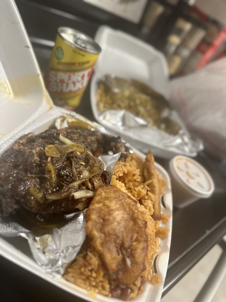Food from Wawa Caribbean Restaurant