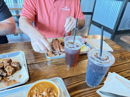 Brett's BBQ Shop by null