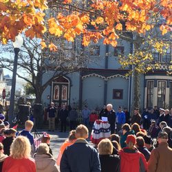 Soldiers Monument - Cape May mayor speaking at 2018's Memorial Day service