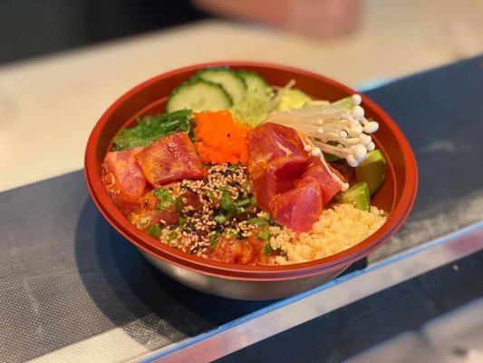 Single Fin Thai-Sushi Restaurant by null