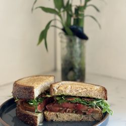Meta Cafe - Slammin BLT - special with Jersey tomatoes