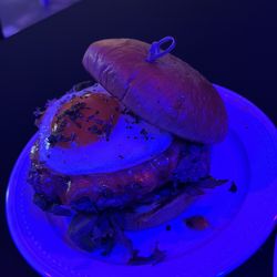 Pixels Bar And Eatery - Breakfast burger