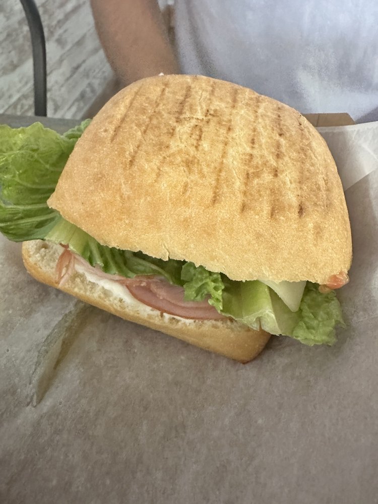 Tigers Den Cafe Logo