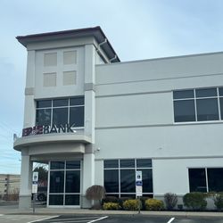 Erie Bank - Outside