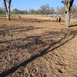 Fargo Dog Park - Spacious and some benches throughout