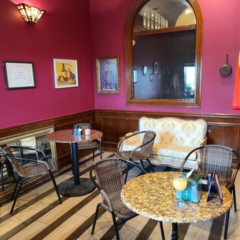 Mercato Italiano - tables and chairs in a restaurant - Italian Near Me - Boca Raton, Florida Mercato Italiano - tables and chairs in a restaurant - Italian Near Me - Boca Raton, Florida