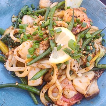 Kō - Garlic Shrimp & Scallop Pancit - Seafood Near Me - Maui, Hawaii Kō - Garlic Shrimp & Scallop Pancit - Seafood Near Me - Maui, Hawaii