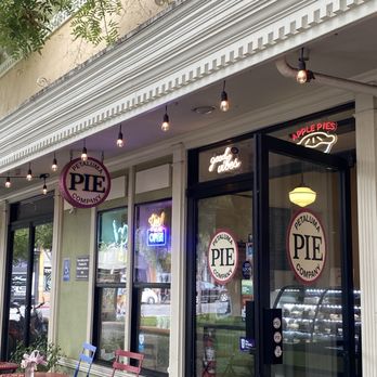 Petaluma Pie Company - Exterior - Bakeries Near Me - Petaluma, California Petaluma Pie Company - Exterior - Bakeries Near Me - Petaluma, California