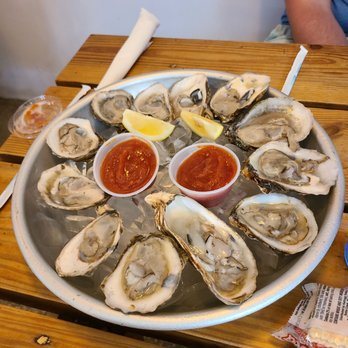 St. Augustine Seafood Company - Raw oysters - Seafood Near Me - St. Augustine, Florida St. Augustine Seafood Company - Raw oysters - Seafood Near Me - St. Augustine, Florida