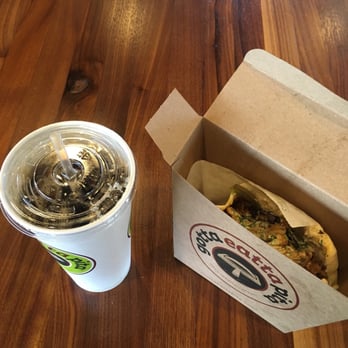 Gotta Eatta Pita - Chicken pita - Mediterranean Near Me - Pleasanton, California Gotta Eatta Pita - Chicken pita - Mediterranean Near Me - Pleasanton, California