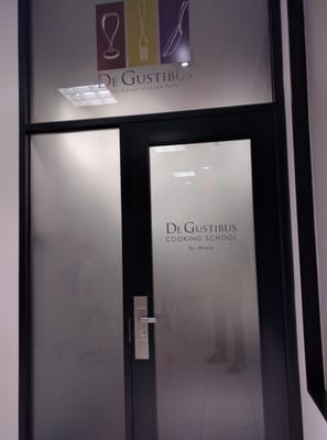 De Gustibus Cooking School by null