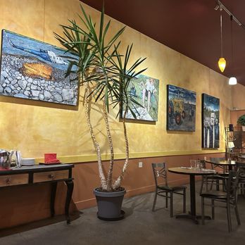 Fat Olives Restaurant - Very cool plant - Italian Near Me - Homer, Alaska