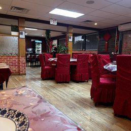 Dining area. Nice and clean