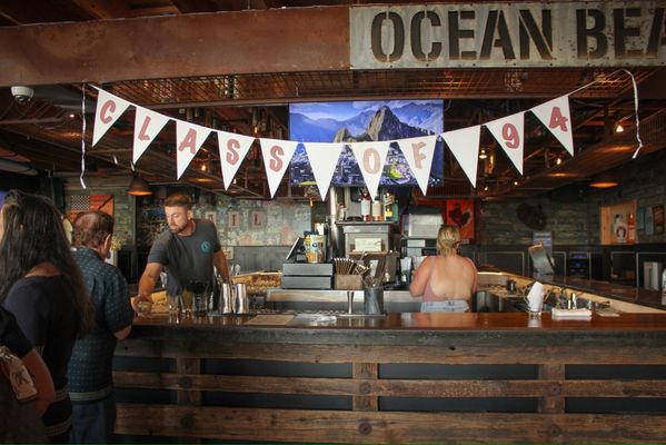 Wonderland Ocean Pub by null