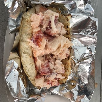James Hook & Co - Lobster roll - Seafood Near Me - Boston, Massachusetts James Hook & Co - Lobster roll - Seafood Near Me - Boston, Massachusetts