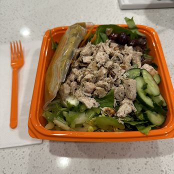 Salad and Go - Custom salad with chicken - Salad Near Me - Las Vegas, Nevada Salad and Go - Custom salad with chicken - Salad Near Me - Las Vegas, Nevada