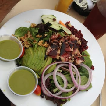Swami's Cafe - Ahi Salad - Juice Bars & Smoothies Near Me - Carlsbad, California Swami's Cafe - Ahi Salad - Juice Bars & Smoothies Near Me - Carlsbad, California