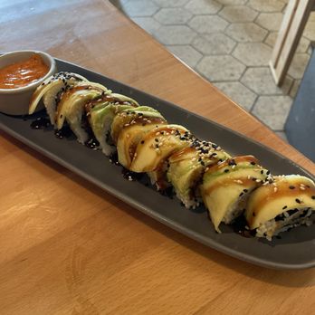 Oshen - Sushi Bars Near Me - Charlotte, North Carolina
