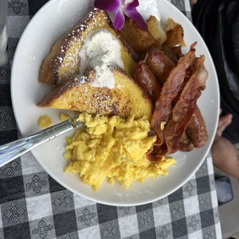 Mia's Cafe - Breakfast Platter - Cafes Near Me - Signal Hill, California Mia's Cafe - Breakfast Platter - Cafes Near Me - Signal Hill, California