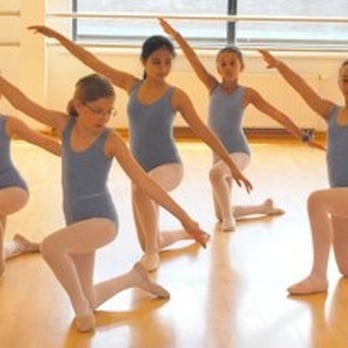 Danz Royal - Dance Schools Near Me - Waterloo, WBR