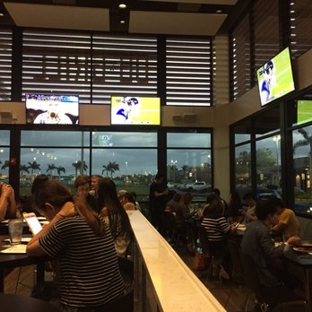 DB Grill - DB Grill, a fun little corner for Leeward residents at the Kapolei Commons - New American Near Me - Kapolei, Hawaii