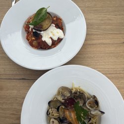 La Differance - Ravioli and clam linguine