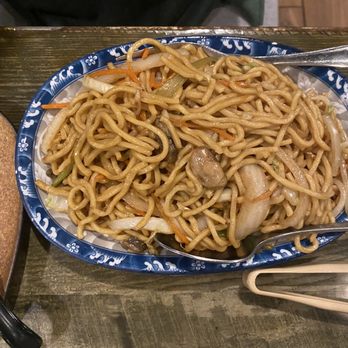 Song Restaurant - Shrimp lo mein - Chinese Near Me - West Hartford, Connecticut Song Restaurant - Shrimp lo mein - Chinese Near Me - West Hartford, Connecticut