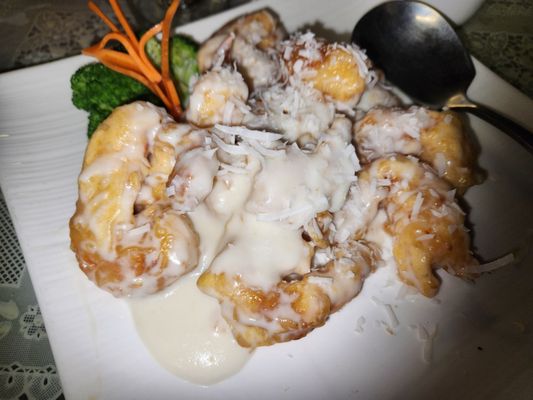 Golden Hill Asian Cuisine by null